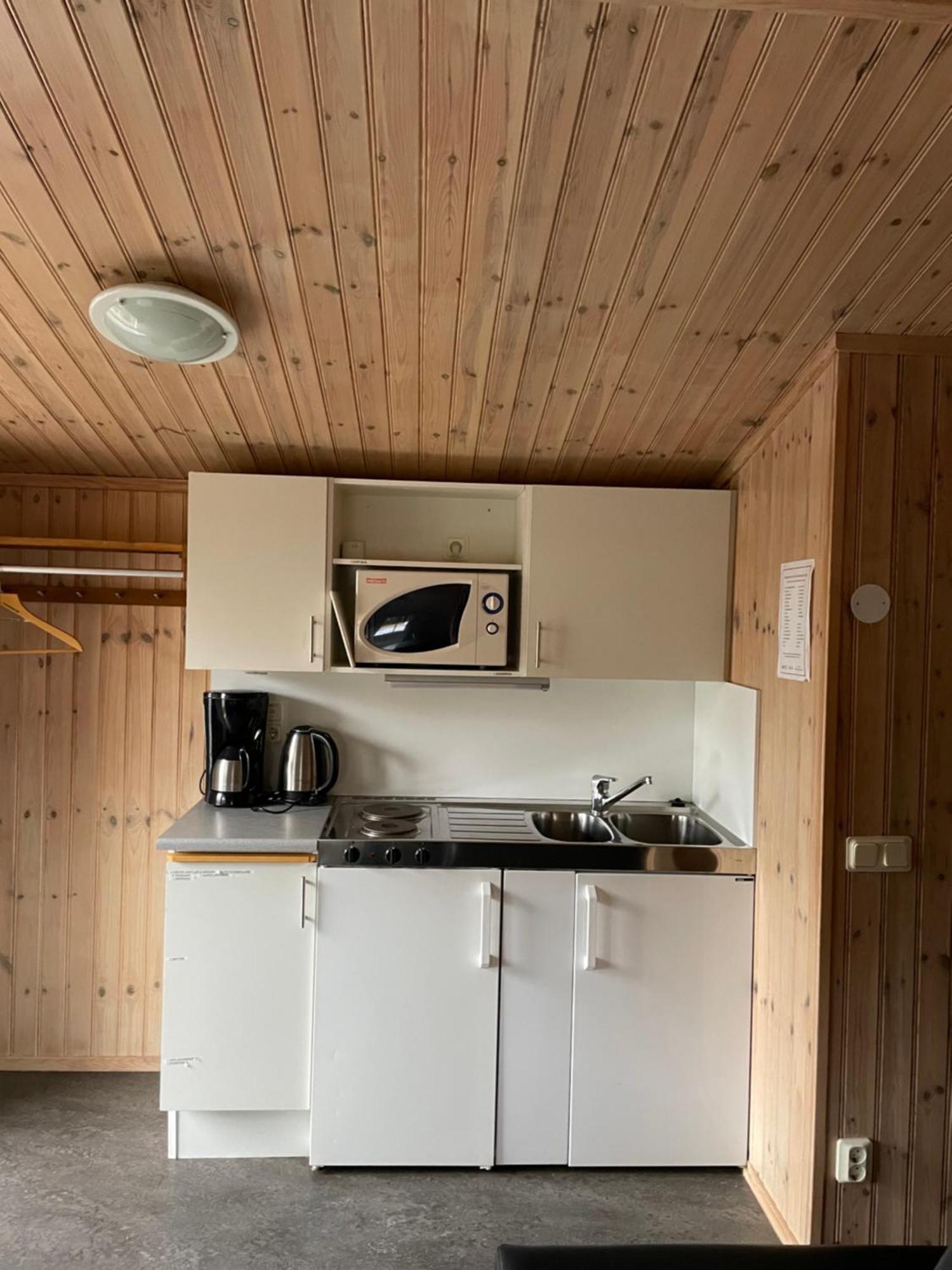 Skara Stads-Camping & Stugby Екстер'єр фото
