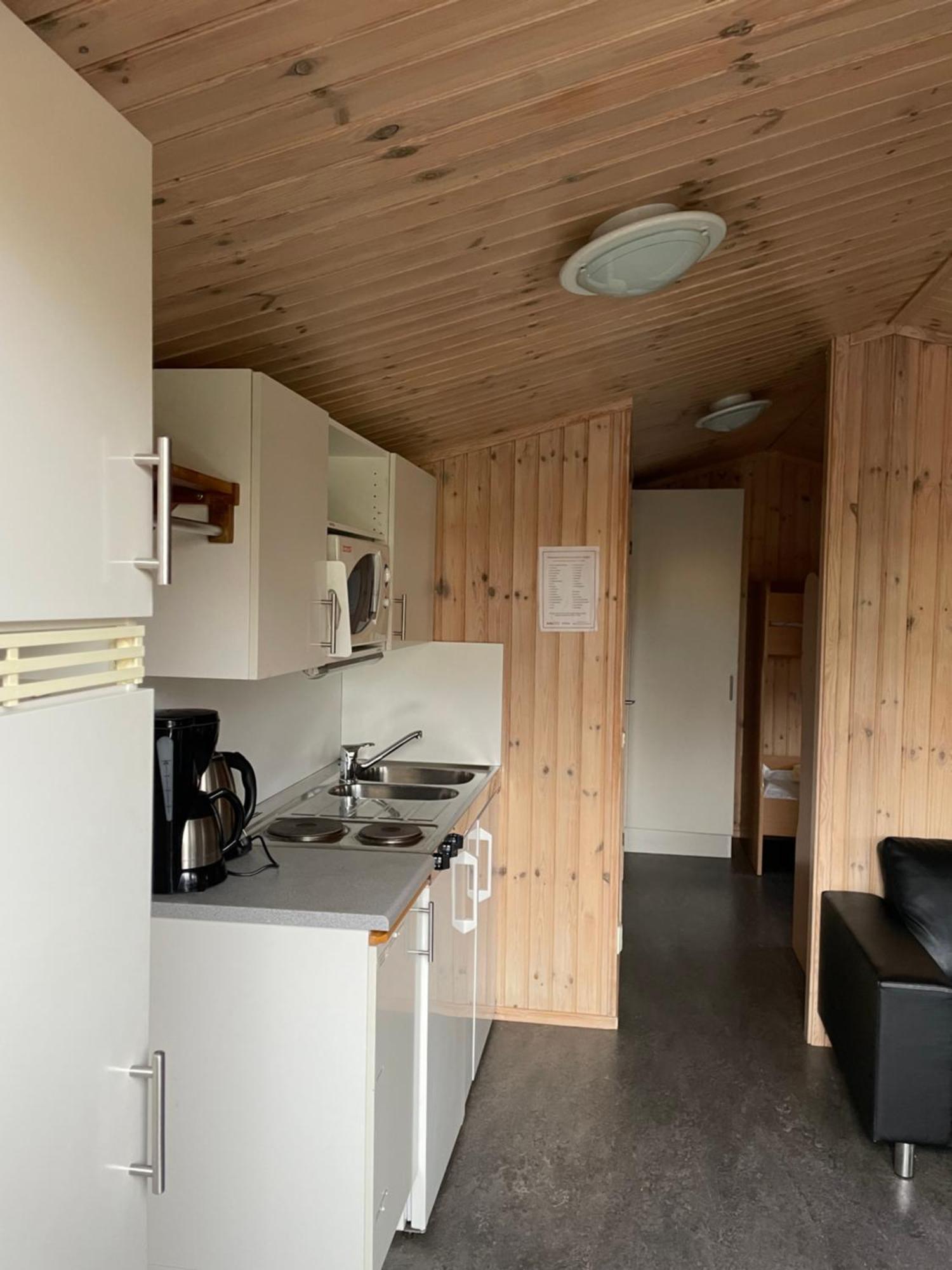 Skara Stads-Camping & Stugby Екстер'єр фото